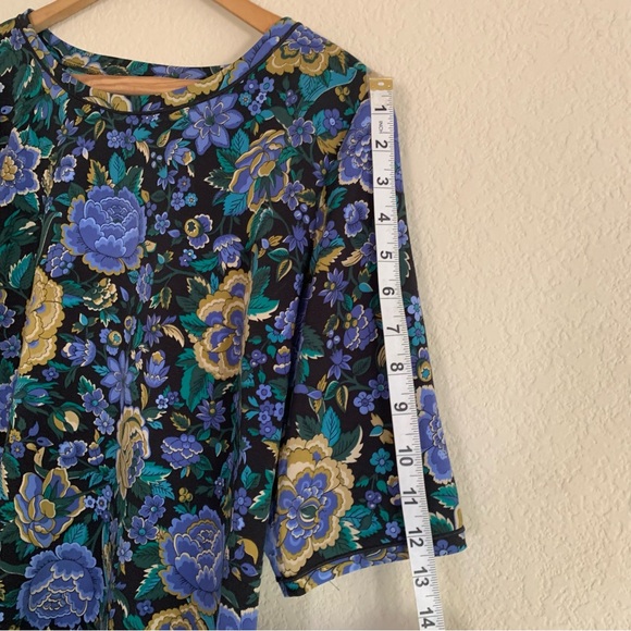 Ann Taylor Black Colorful Floral Print Short Sleeve Blouse Women’s Size Small - Picture 4 of 8